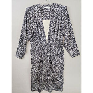 Long Sleeve V-Neck Dress Medium Abstract Print Black/White Flared Waist